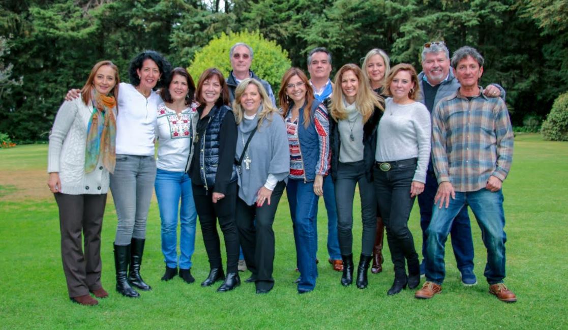 Egresados de Administración Turística celebran 32 años de amistad
