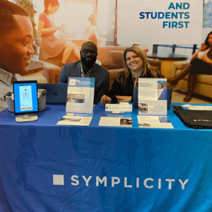 Trazando el Camino Laboral: Perspectiva de los Alumnos