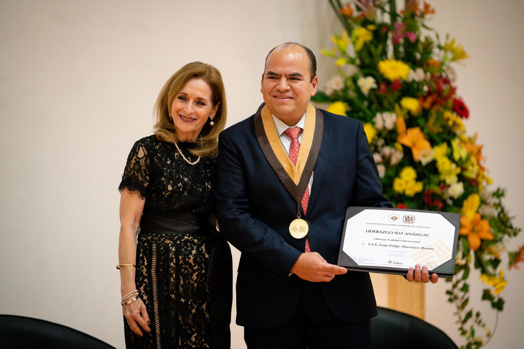 medallasliderazgo230202