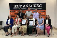 foto de grupo del convenio con la fundación SOMOS EL CAMBIO.